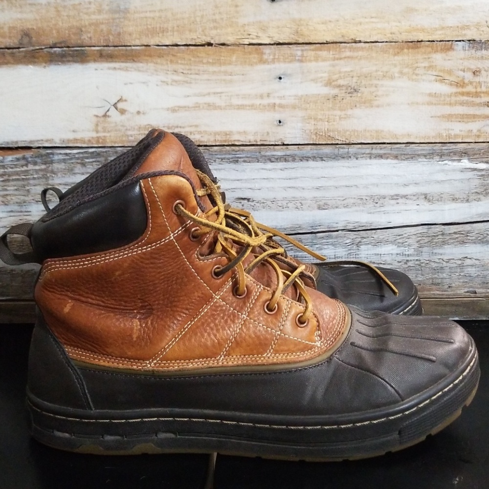 Mens 10.5 nike boot